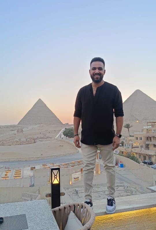 مصطفى احمد هديه.. سيرة تربوية وعائلية عريقة تجمع بين العلم والجذور الأصيلة