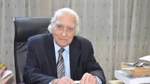 وفاة المفكر مراد وهبة