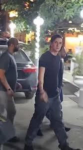 أمير عيد يشعل الجدل