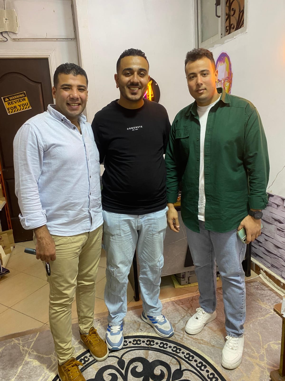 دكتور مروان الجعراني مع القبطان اسلام رمضان رئيس مجلس إدارة مطبعة برنت كورنر و المهندس محمد جلال شركة العالمية لتجاره قطع غيار السيارات