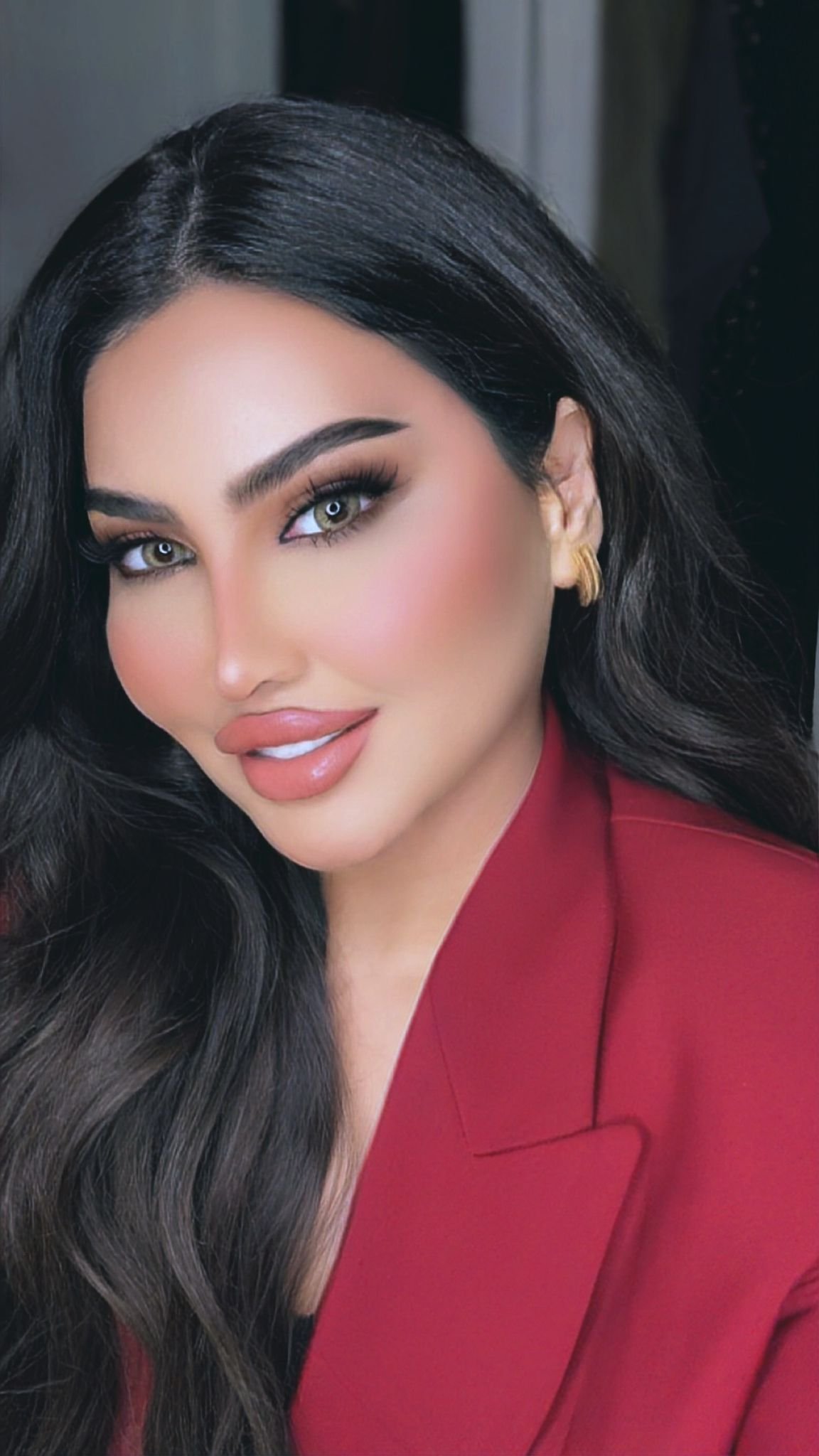 سنيوريتا منى العنزي