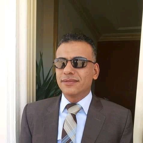 الدكتور وليد عزت