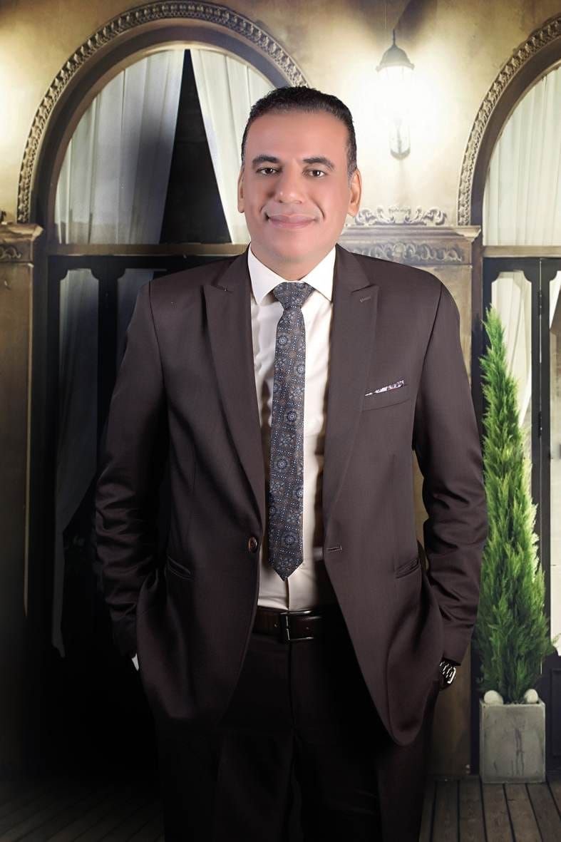 الدكتور وليد عزت