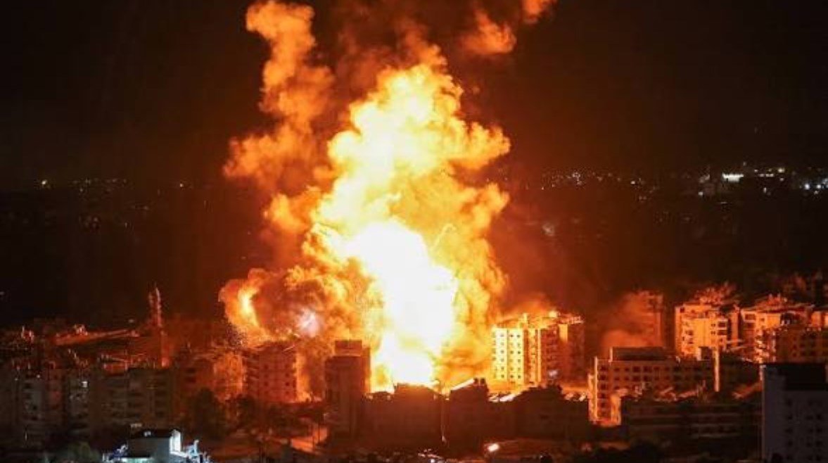 حرائق في إسرائيل جراء الصواريخ الإيرانية، أرشيفية حرائق في إسرائيل جراء الصواريخ الإيرانية، أرشيفية