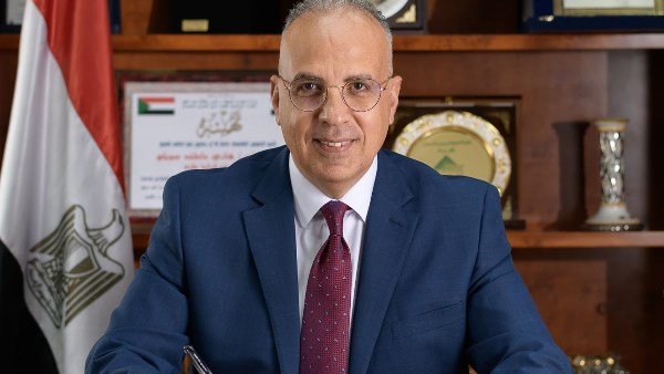 وزير الرى يتابع الموقف المائى وحالة الرى خلال فترة أجازة عيد الفطر المبارك