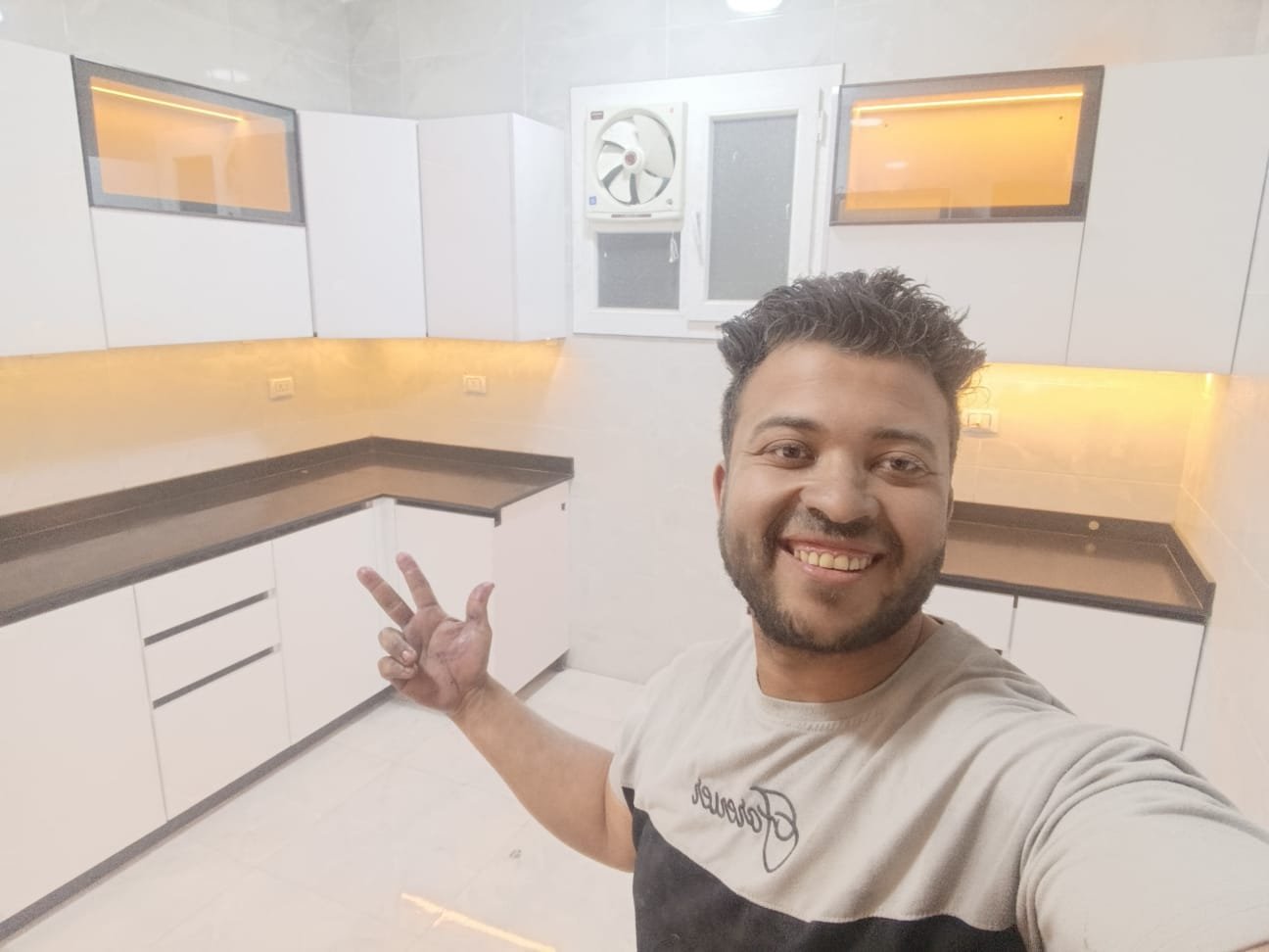 أحمد عادل ال مقلد