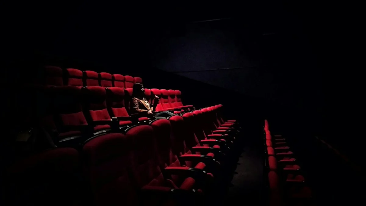 كواليس جلسة السينما وشباك التذاكر مع يسرا ومنى زكي وليلى علوي