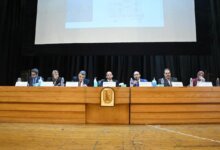 لجنة التقييم خلال مقابلات وظائف مستشفيات معهد الأورام لاختيار الكفاءات الطبية