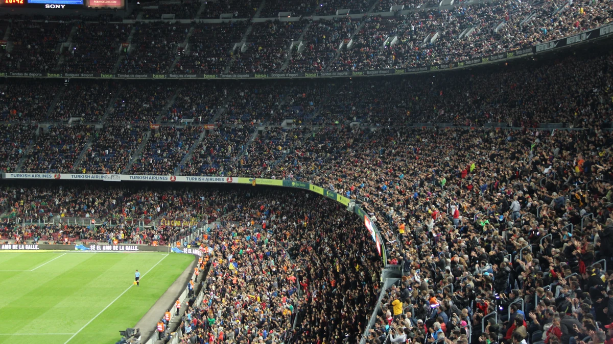 مباراة ريال مدريد وبرشلونة والقنوات الناقلة كلاسيكو الأرض 2026
