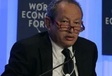 رجل الأعمال المصري نجيب ساويرس يتحدث عن استثمارات الذهب 2026